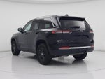2023 Grand Cherokee Thumbnail 2