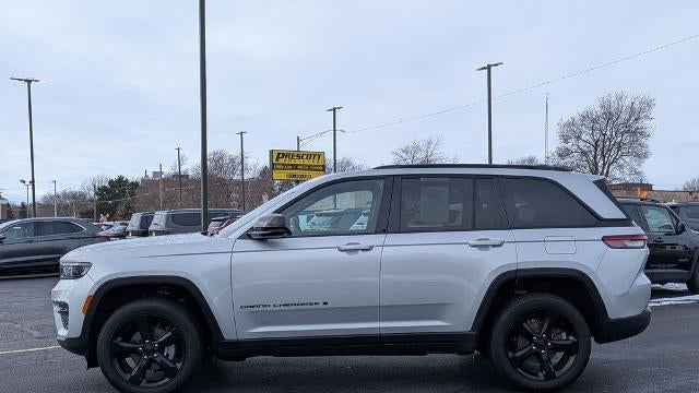 2024 Jeep Grand Cherokee Laredo