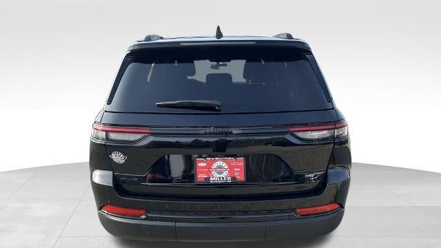 2024 Jeep Grand Cherokee Laredo