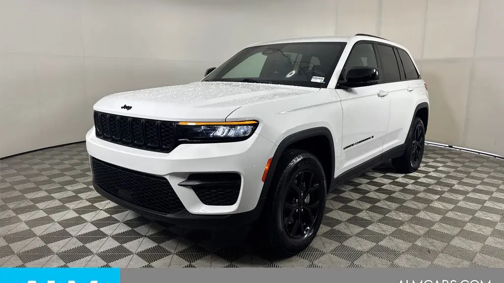 Preowned 2025 Jeep Grand Cherokee Altitude for Sale
