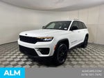 2025 Grand Cherokee Thumbnail 2