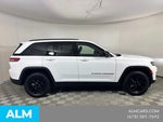 2025 Grand Cherokee Thumbnail 5