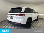 2025 Grand Cherokee Thumbnail 6
