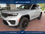 2025 Grand Cherokee Thumbnail 1
