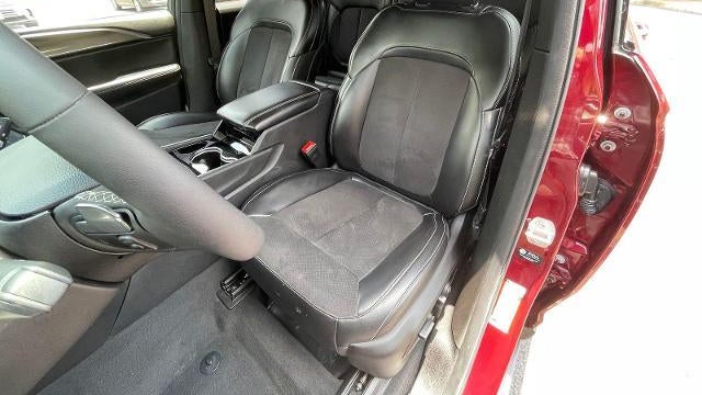 2023 Jeep Grand Cherokee Laredo X