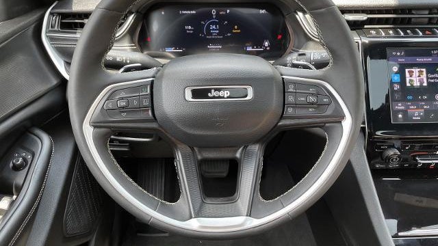 2023 Jeep Grand Cherokee Laredo X