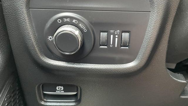 2023 Jeep Grand Cherokee Laredo X