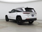 2023 Grand Cherokee Thumbnail 2
