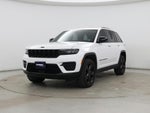 2023 Grand Cherokee Thumbnail 4