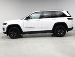 2023 Grand Cherokee Thumbnail 3