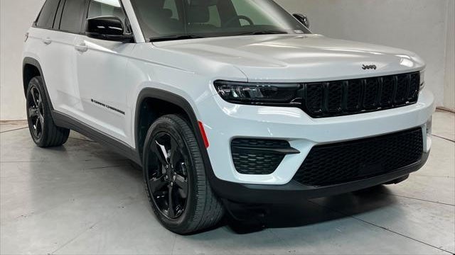 2023 Jeep Grand Cherokee Altitude