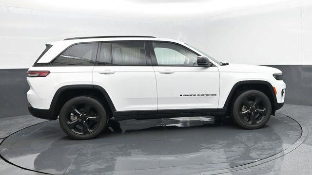2023 Jeep Grand Cherokee Laredo X