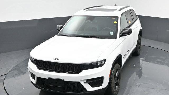 2023 Jeep Grand Cherokee Altitude