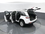2023 Grand Cherokee Thumbnail 27
