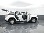 2023 Grand Cherokee Thumbnail 29