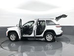 2023 Grand Cherokee Thumbnail 31