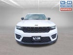 2023 Grand Cherokee Thumbnail 8