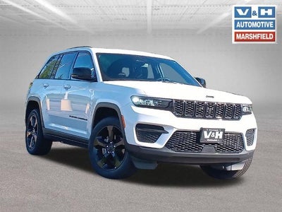 2023 Jeep Grand Cherokee 4X4 Laredo 4DR SUV