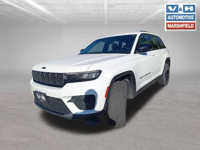 2023 Jeep Cherokee - $30,490