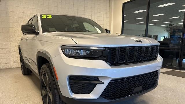 2023 Jeep Grand Cherokee Laredo X