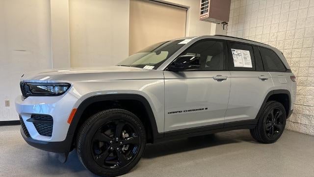 2023 Jeep Grand Cherokee Laredo X