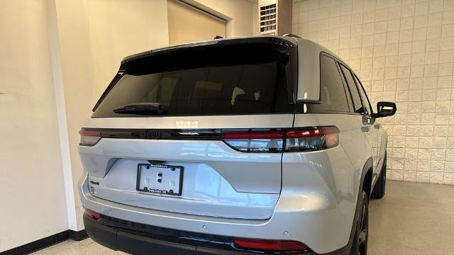 2023 Jeep Grand Cherokee Laredo X