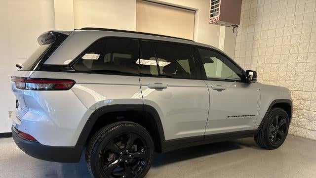 2023 Jeep Grand Cherokee Laredo X