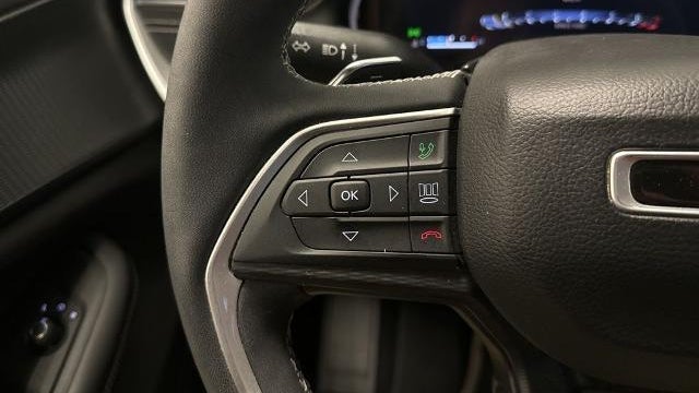 2023 Jeep Grand Cherokee Laredo X