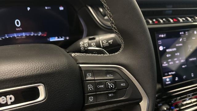 2023 Jeep Grand Cherokee Laredo X