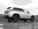 2023 Grand Cherokee Thumbnail 26