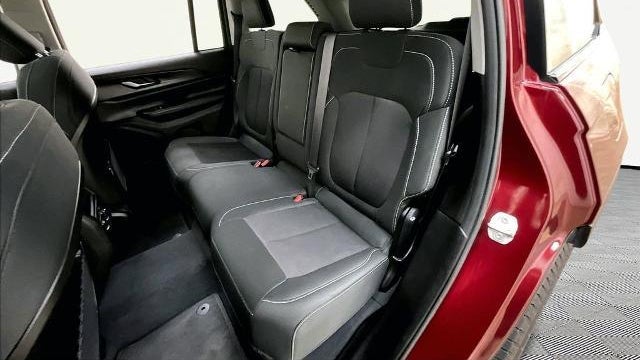 2023 Jeep Grand Cherokee Laredo X