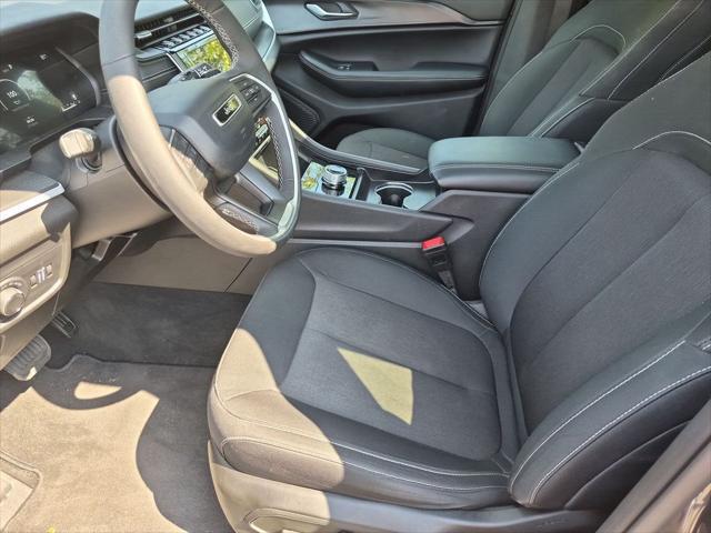 2024 Jeep Cherokee - $28,500