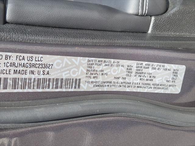 2024 Jeep Cherokee - $28,500