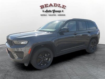 2024 Jeep Grand Cherokee 4X4 Laredo 4DR SUV