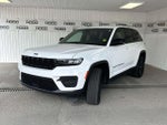 2025 Grand Cherokee Thumbnail 4