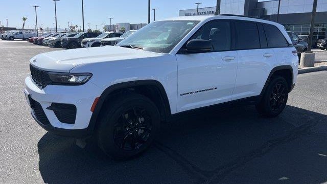 Preowned 2025 Jeep Grand Cherokee Laredo for Sale