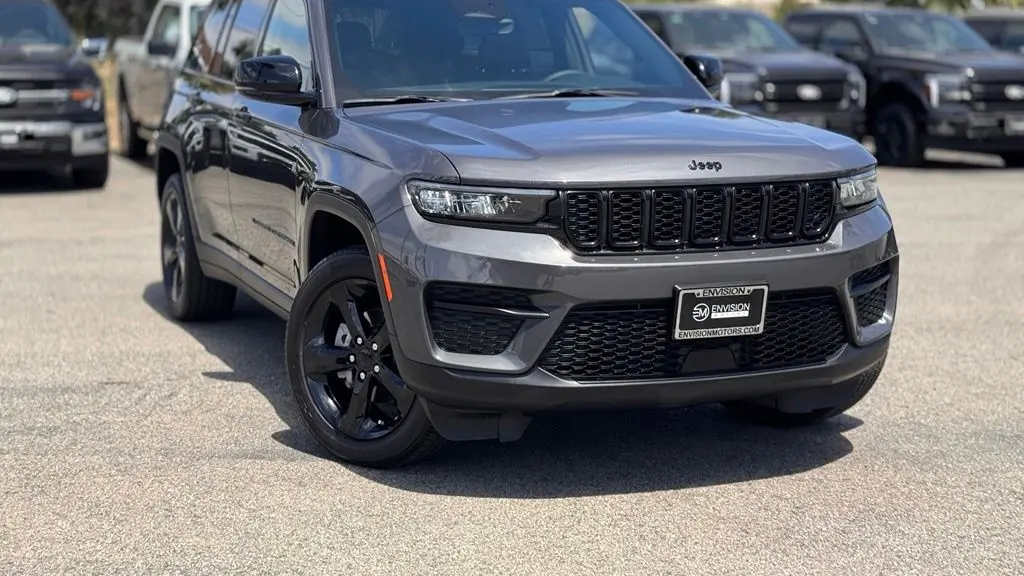 2025 Jeep Grand Cherokee Altitude X