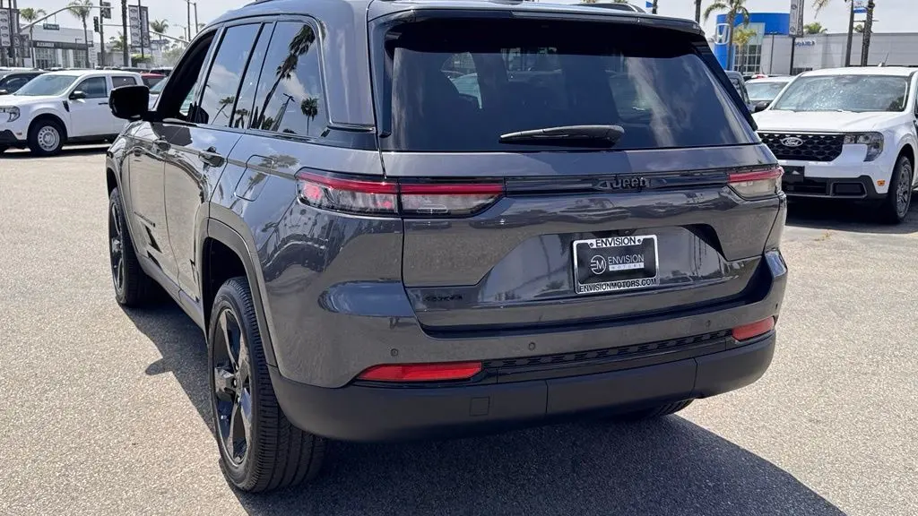 2025 Jeep Grand Cherokee Altitude X