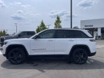 2023 Grand Cherokee Thumbnail 2