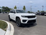 2023 Grand Cherokee Thumbnail 7