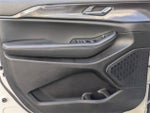 2023 Grand Cherokee Thumbnail 10