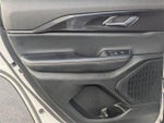 2023 Grand Cherokee Thumbnail 28