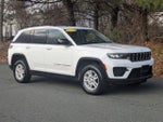 2023 Grand Cherokee Thumbnail 3