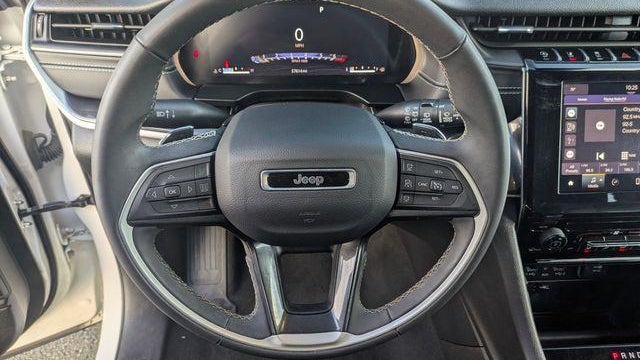 2023 Jeep Grand Cherokee Laredo