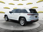 2023 Grand Cherokee Thumbnail 3