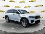 2023 Grand Cherokee Thumbnail 7