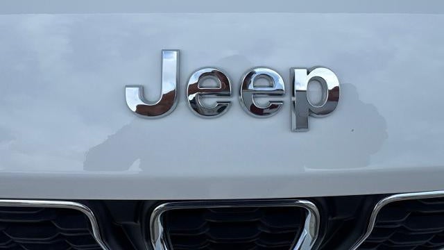 2023 Jeep Grand Cherokee Laredo X