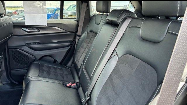 2023 Jeep Grand Cherokee Laredo X