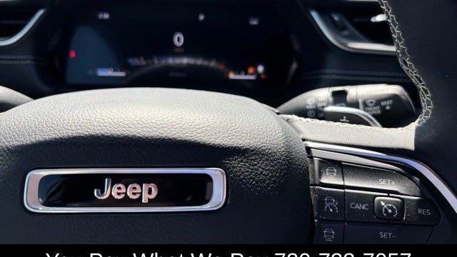 2023 Jeep Grand Cherokee Laredo X