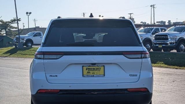 2024 Jeep Grand Cherokee Laredo